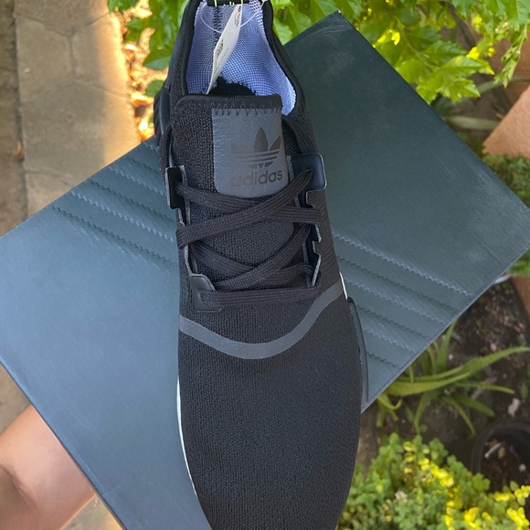 11.5 NMD R1 - Picture 4 of 4